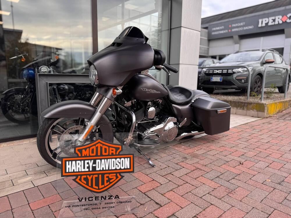 Harley-Davidson 1690 Street Glide Special (2014 - 16) - FLHX (2)