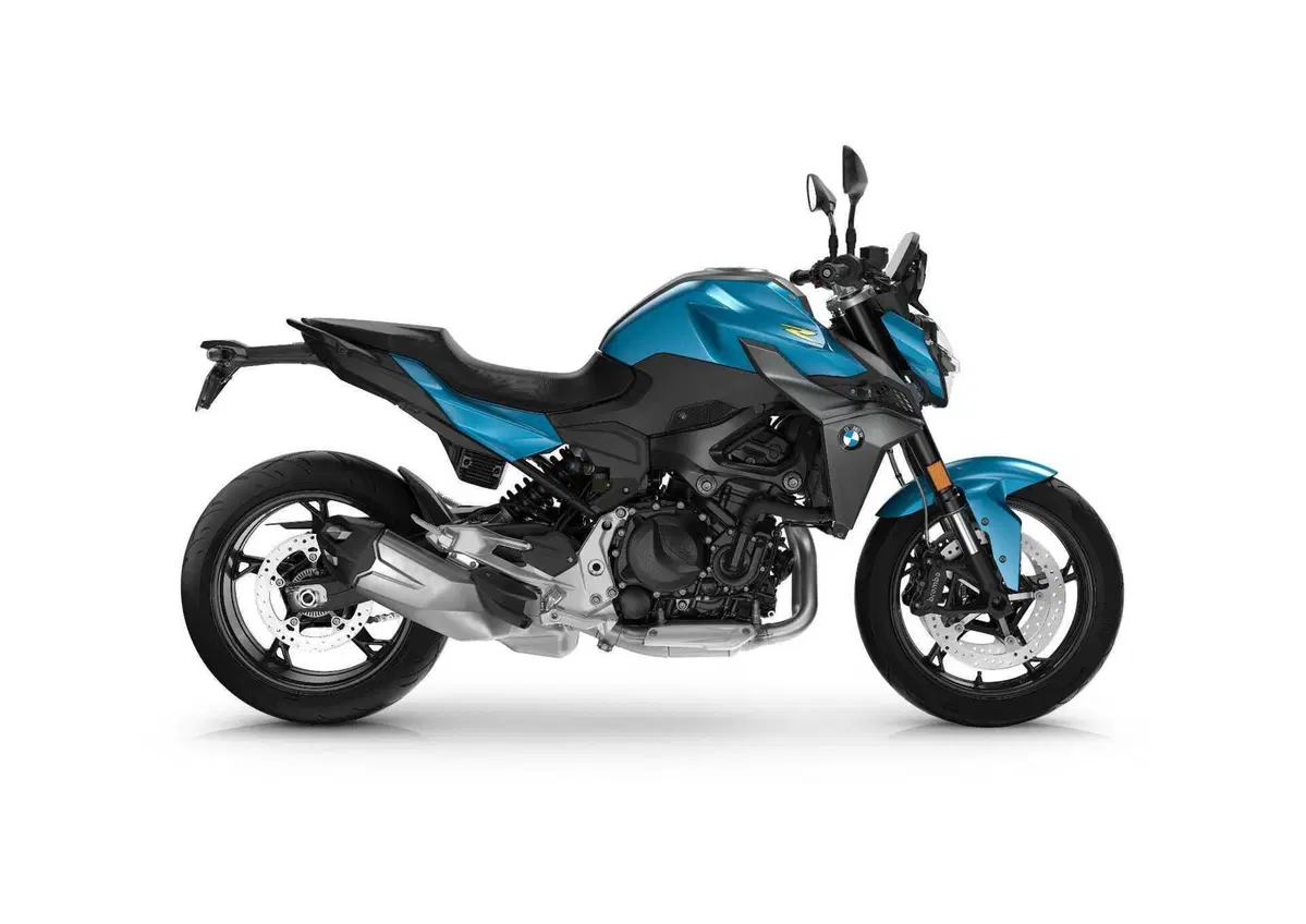  Nuove BMW F 900 R e F 900 XR 2025: aggiornamenti su ergonomia, ciclistica e dotazione (18)