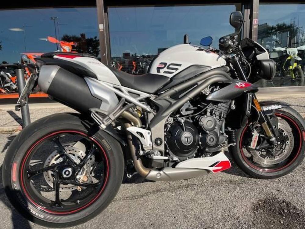 Triumph Speed Triple 1050 RS (2018 - 20) (2)