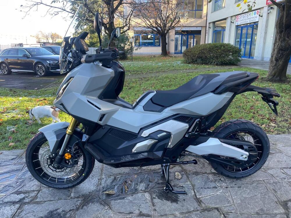 Honda X-ADV 750 (2025) (4)