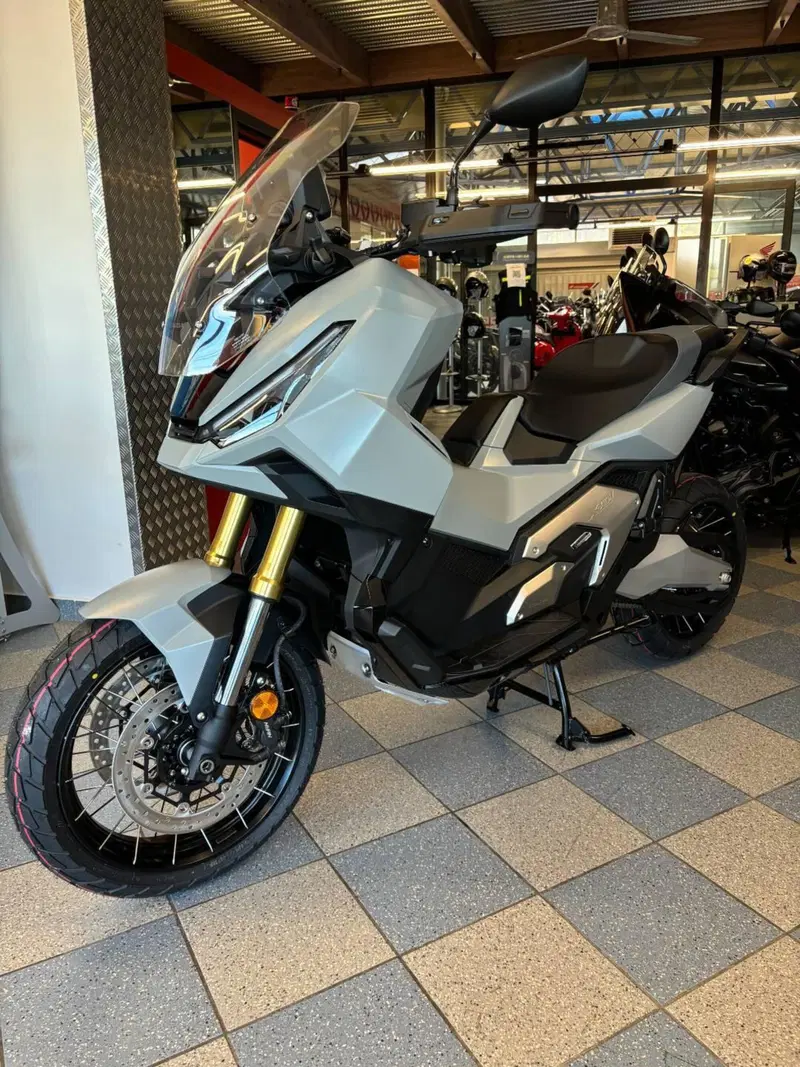 Honda X-ADV 750 (2025 - 26) (5)