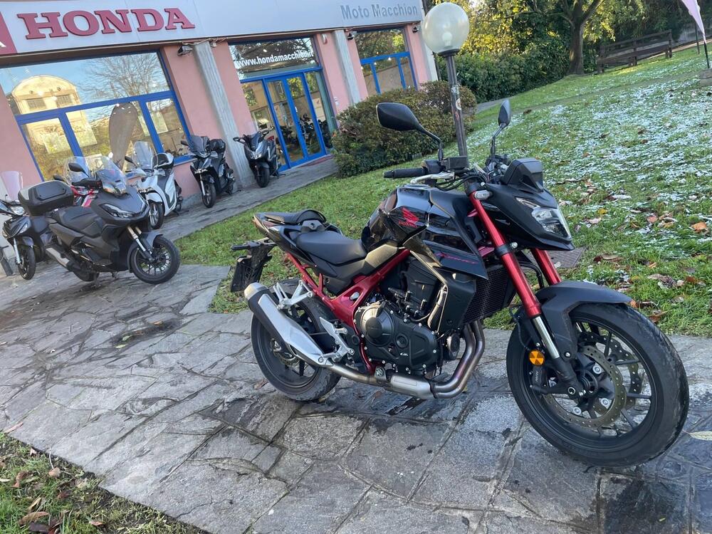 Honda CB 750 Hornet (2023 - 24) (2)