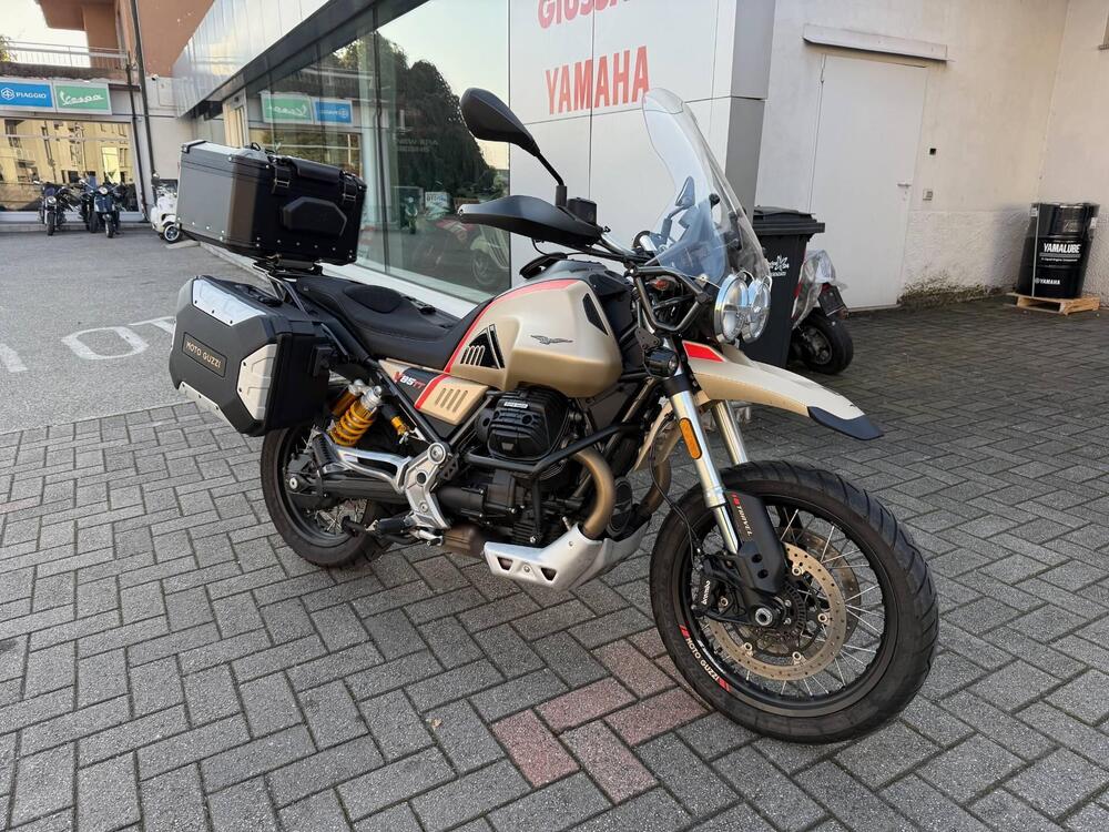 Moto Guzzi V85 TT Travel (2020)