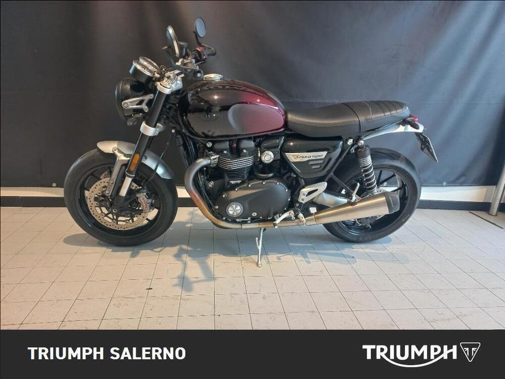 Triumph Speed Twin 1200 Stealth Edition (2024) (2)