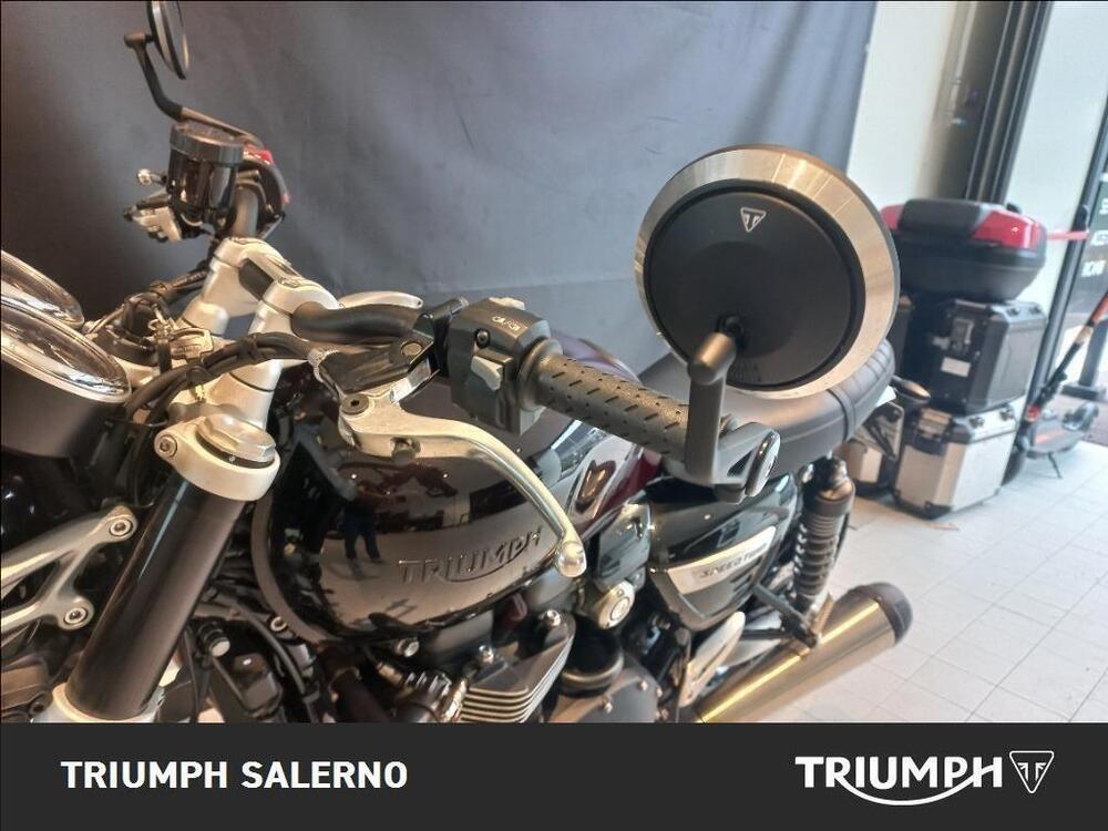 Triumph Speed Twin 1200 Stealth Edition (2024) (4)