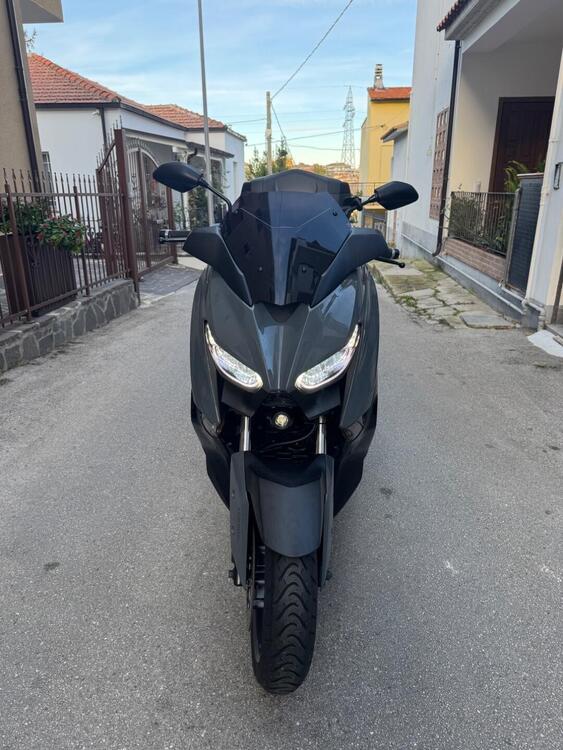 Yamaha X-Max 300 Tech Max (2020) (2)