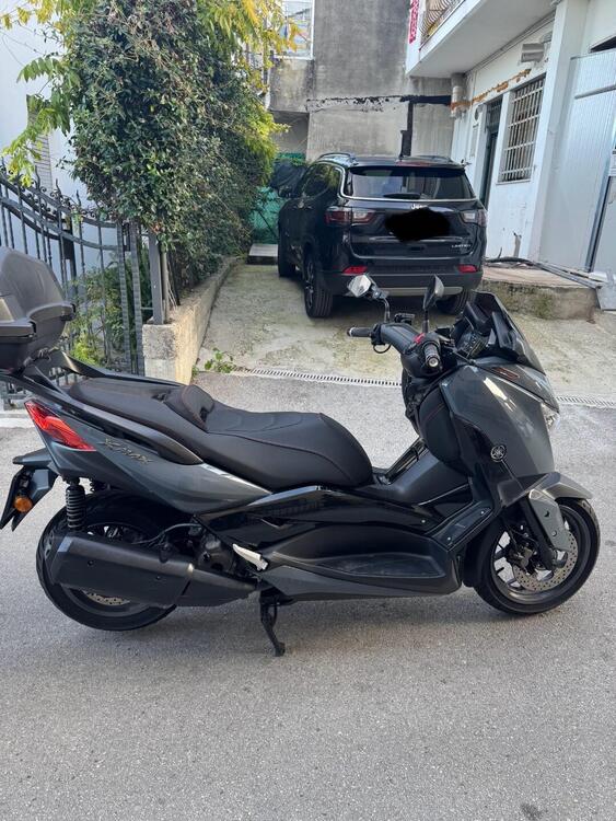 Yamaha X-Max 300 Tech Max (2020) (5)