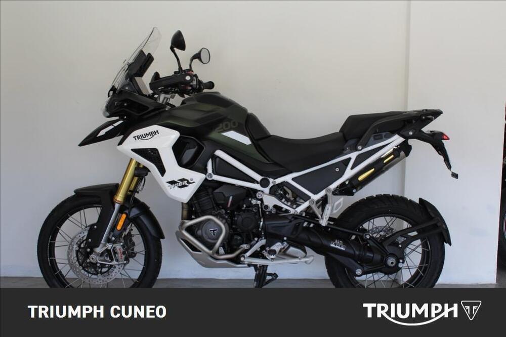 Triumph Tiger 1200 Rally Pro (2024) (2)