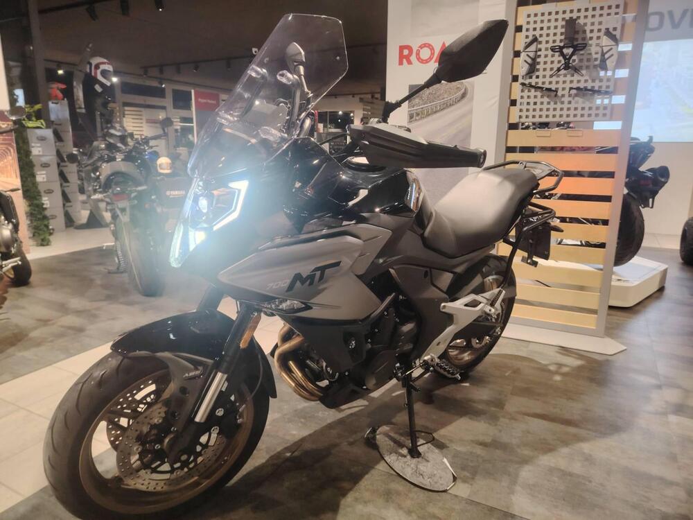 CFMOTO 700MT (2024) (2)