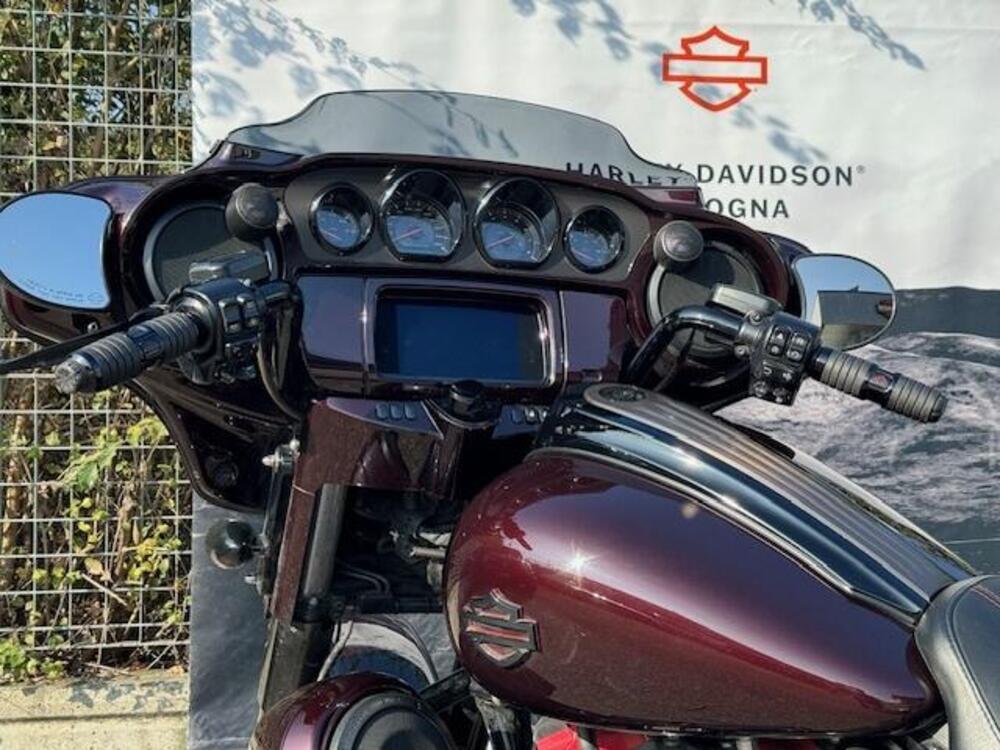 Harley-Davidson 117 Street Glide (2018 - 20) - FLHXSE (4)