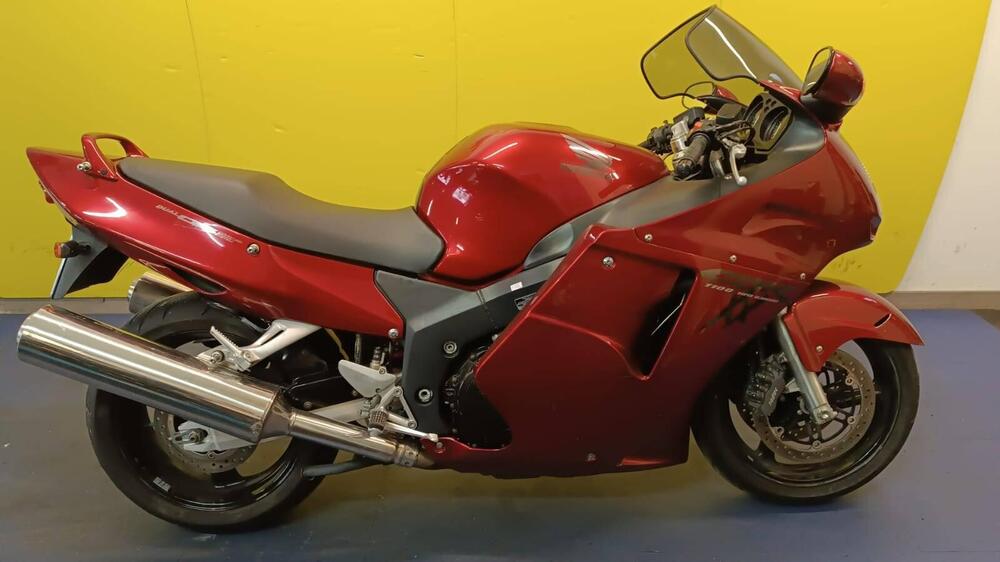 Honda CBR 1100 XX Superblackbird (1996 - 98)