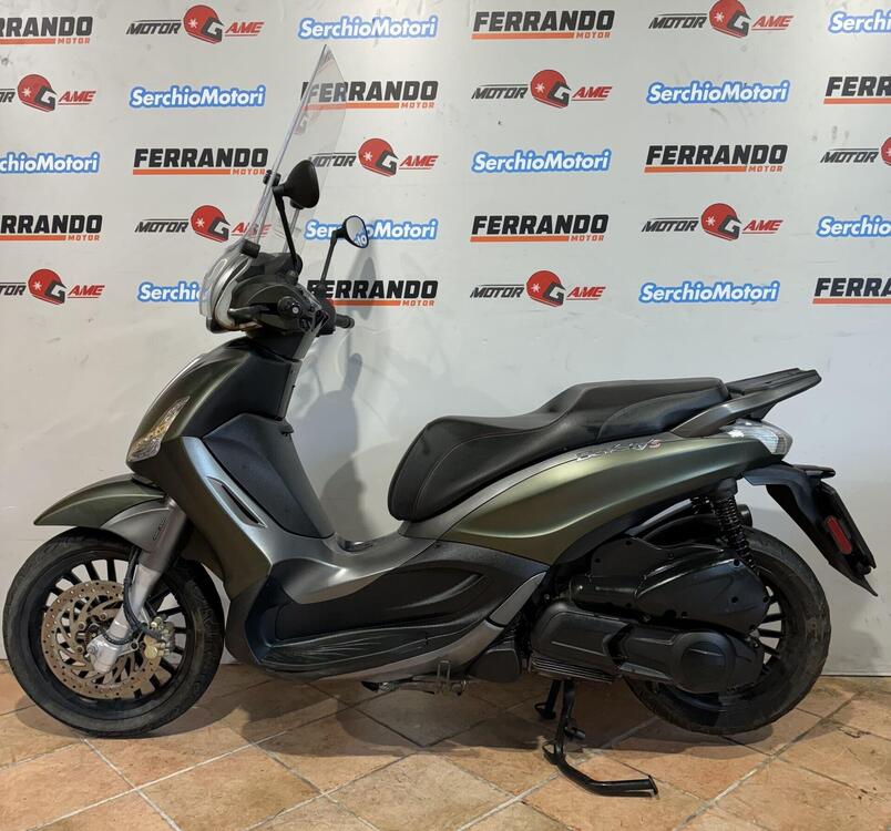 Piaggio Beverly 300 S i.e. ABS-ASR (2016 - 20) (2)