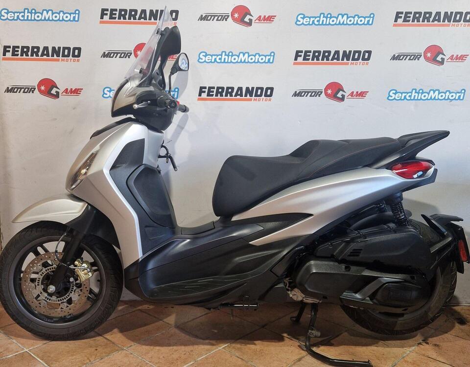 Piaggio Beverly 400 S ABS-ASR (2021 - 24) (2)