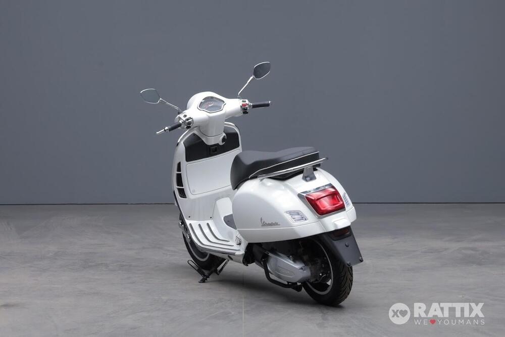 Vespa GTS 300 Super Hpe (2021 - 22) (5)