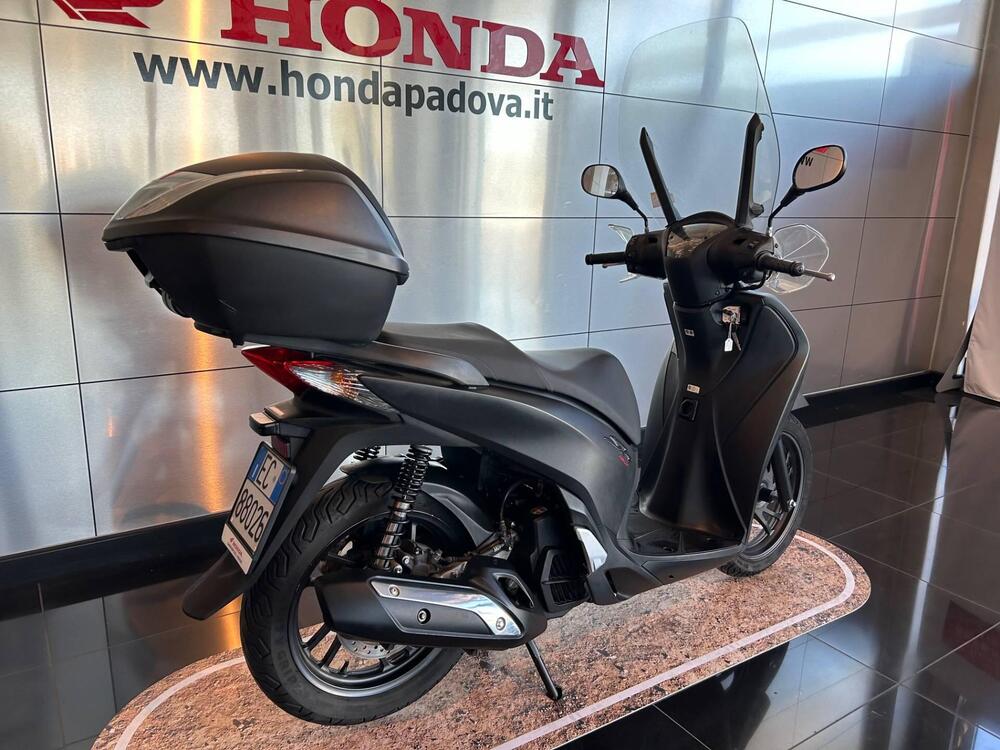 Honda SH 150 i ABS (2013 - 16) (2)