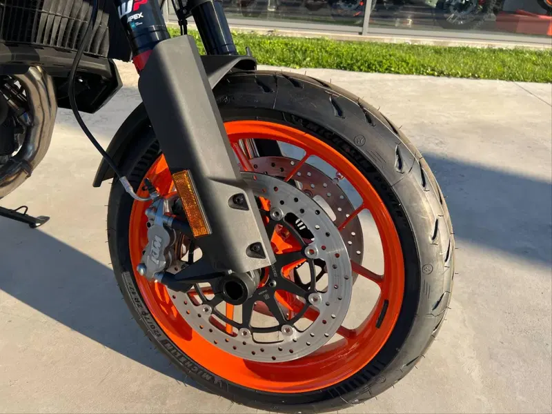 KTM 890 SMT (2023 - 25) (4)