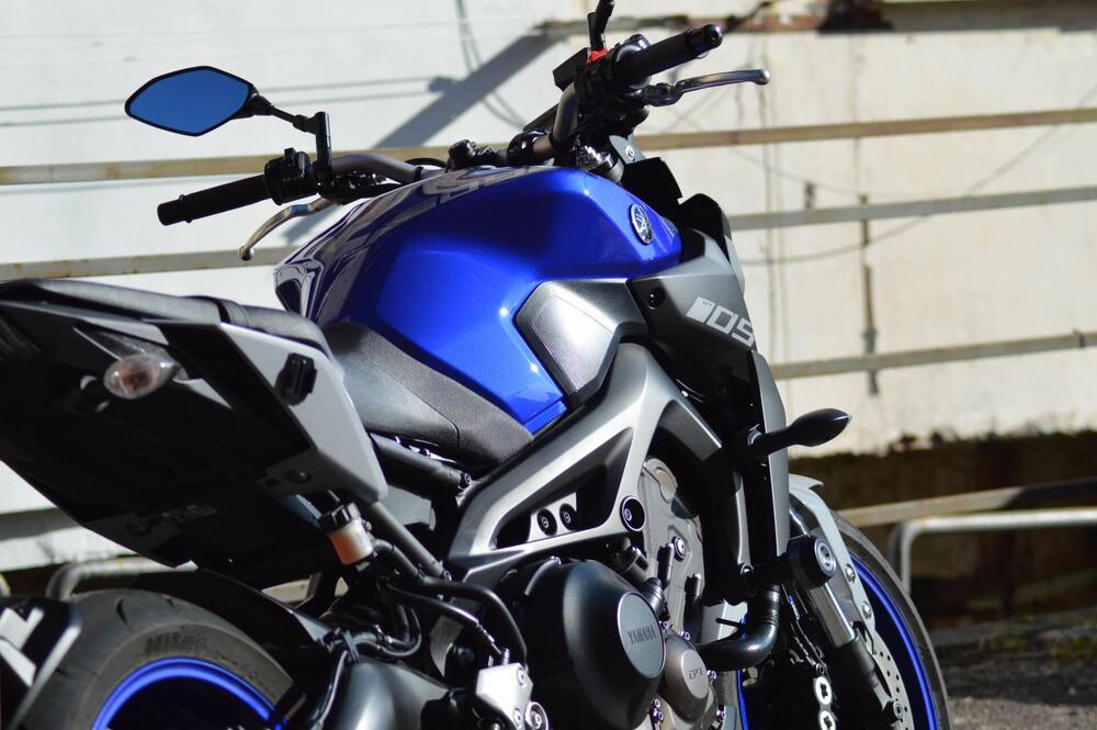 Yamaha MT-09 (2017 - 20) (4)