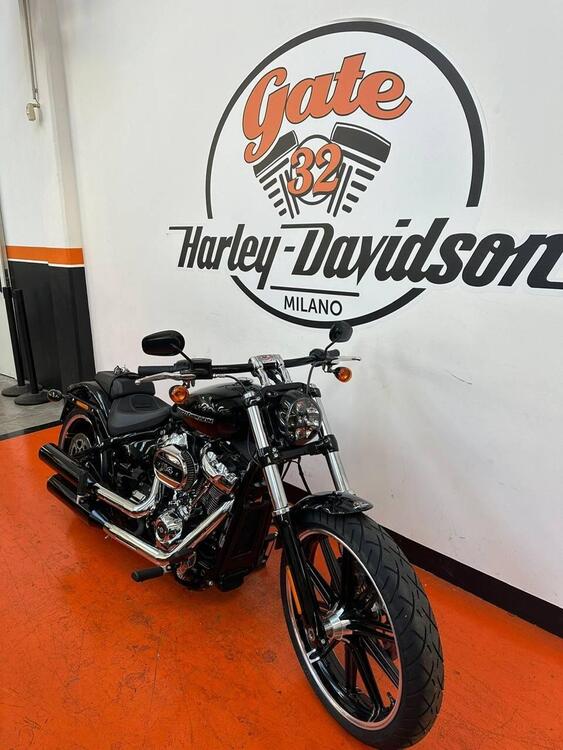 Harley-Davidson Breakout (2021 - 22) (2)