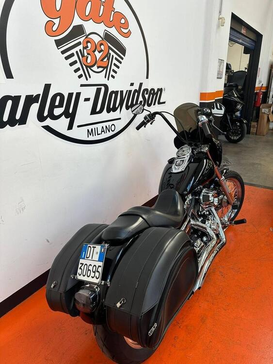 Harley-Davidson 1584 Super Glide Custom (2008 - 13) - FXDC (3)