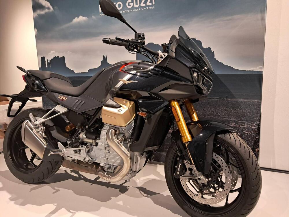 Moto Guzzi V100 Mandello S (2023 - 24) (4)