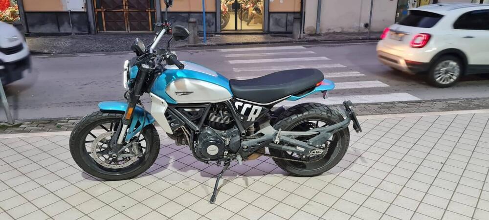 Ducati Scrambler 800 Icon (2023 - 24) (2)