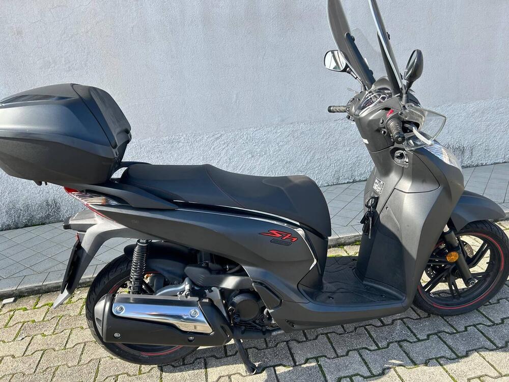 Honda SH 300 i Sport ABS (2018 - 20) (2)