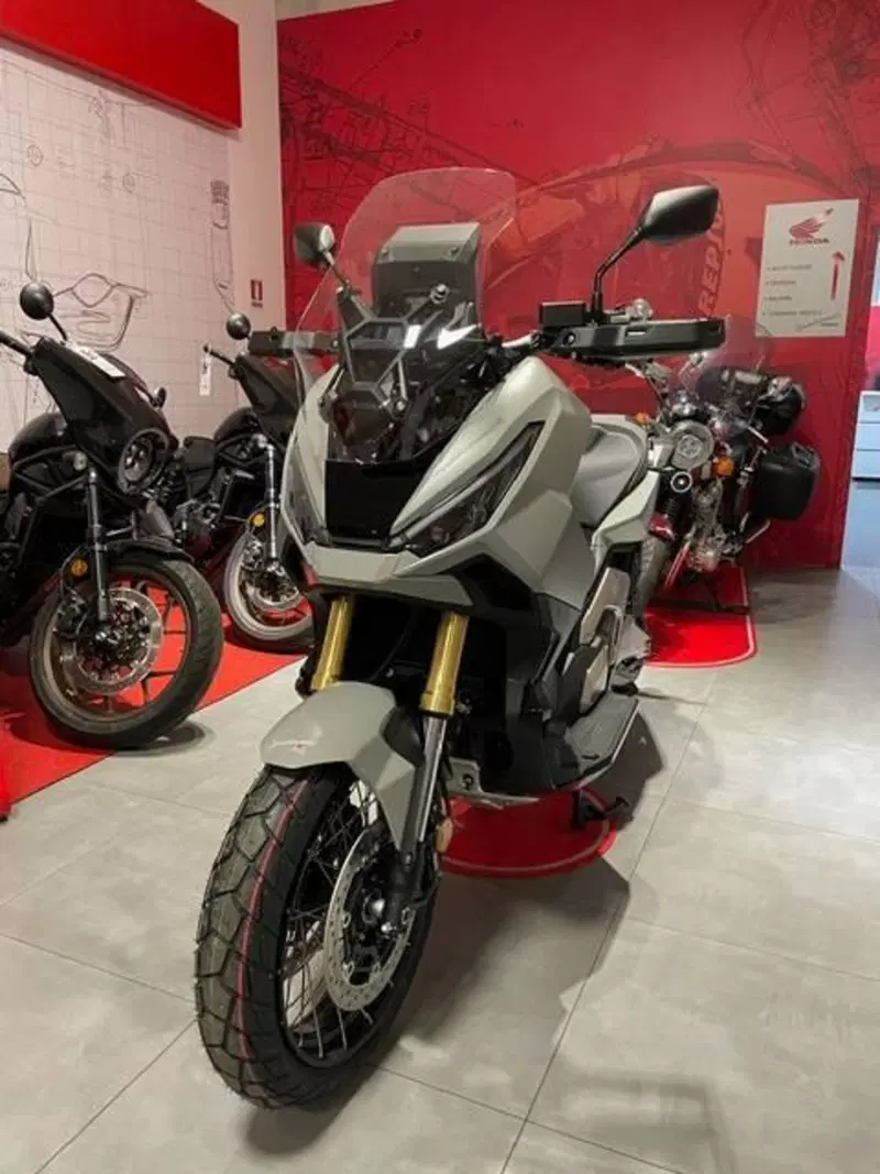 Honda X-ADV 750 (2025 - 26) (2)