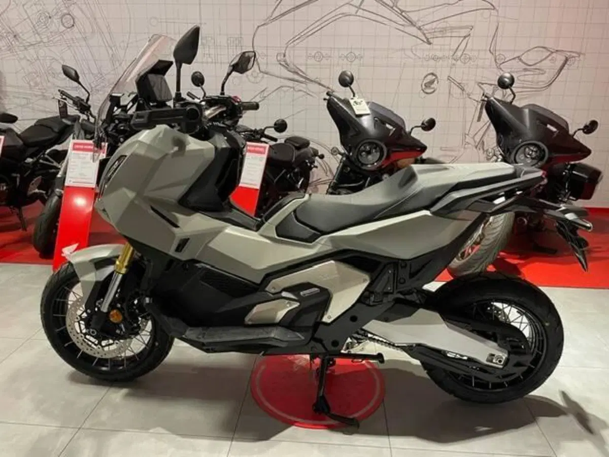 Honda X-ADV 750 (2025 - 26) (4)