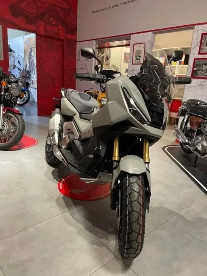 Honda X-ADV 750 (2025 - 26) (6)