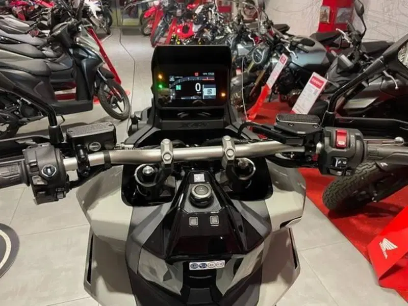 Honda X-ADV 750 (2025 - 26) (8)