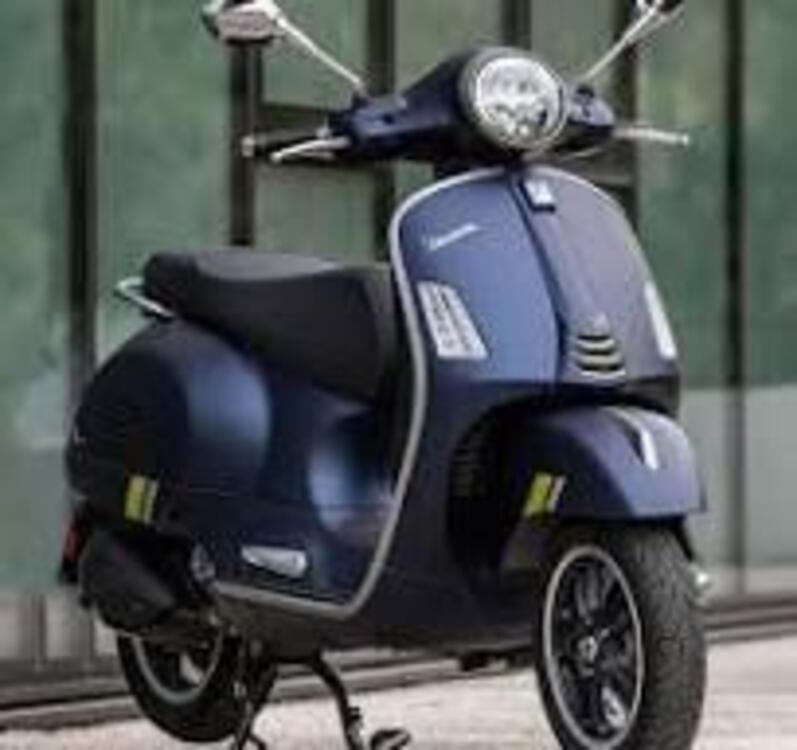 Vespa GTS 300 Super Tech (2023 - 24)