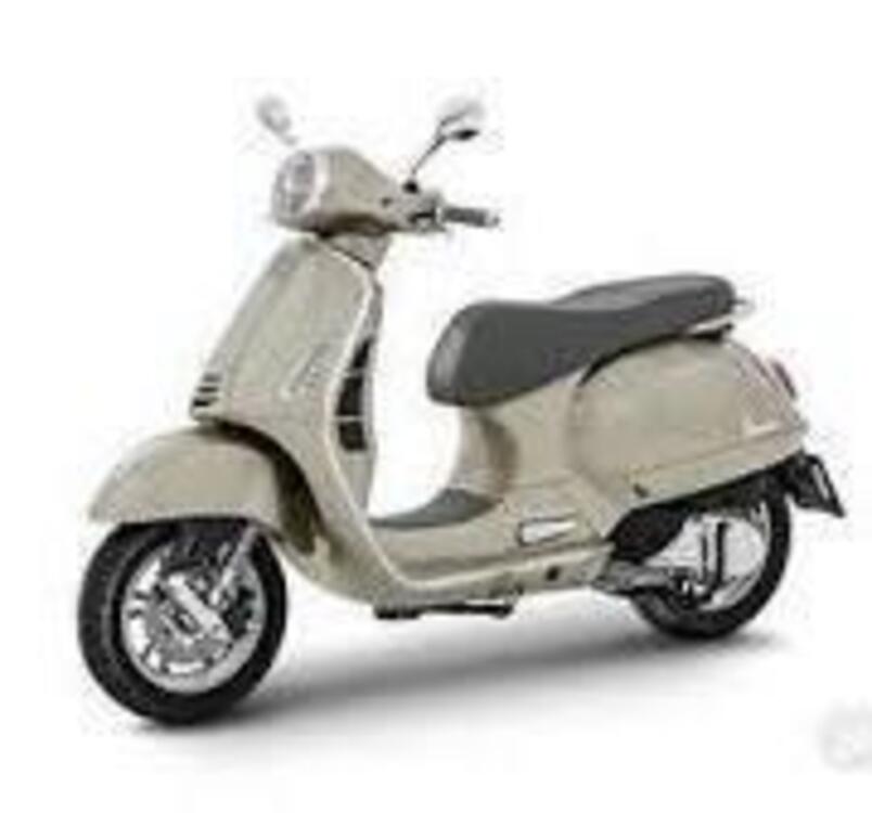 Vespa GTS 300 (2023 - 24) (2)