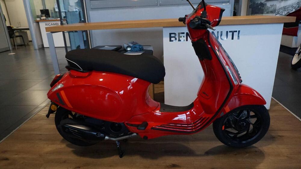 Vespa Sprint 125 Sport (2023 - 24) (2)