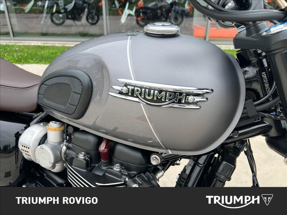 Triumph Bonneville T120 Black Stealth Edition (2024) (3)