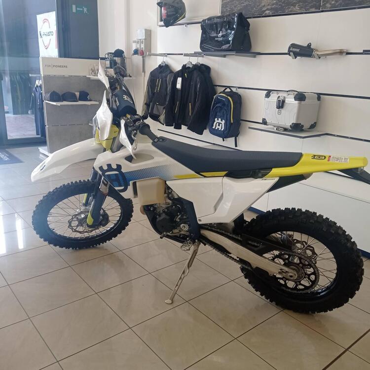 Husqvarna FE 250 (2024) (5)