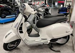 Vespa GTS 300 Super (2023 - 24) nuova