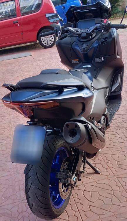 Yamaha T-Max 560 (2022 - 24) (4)