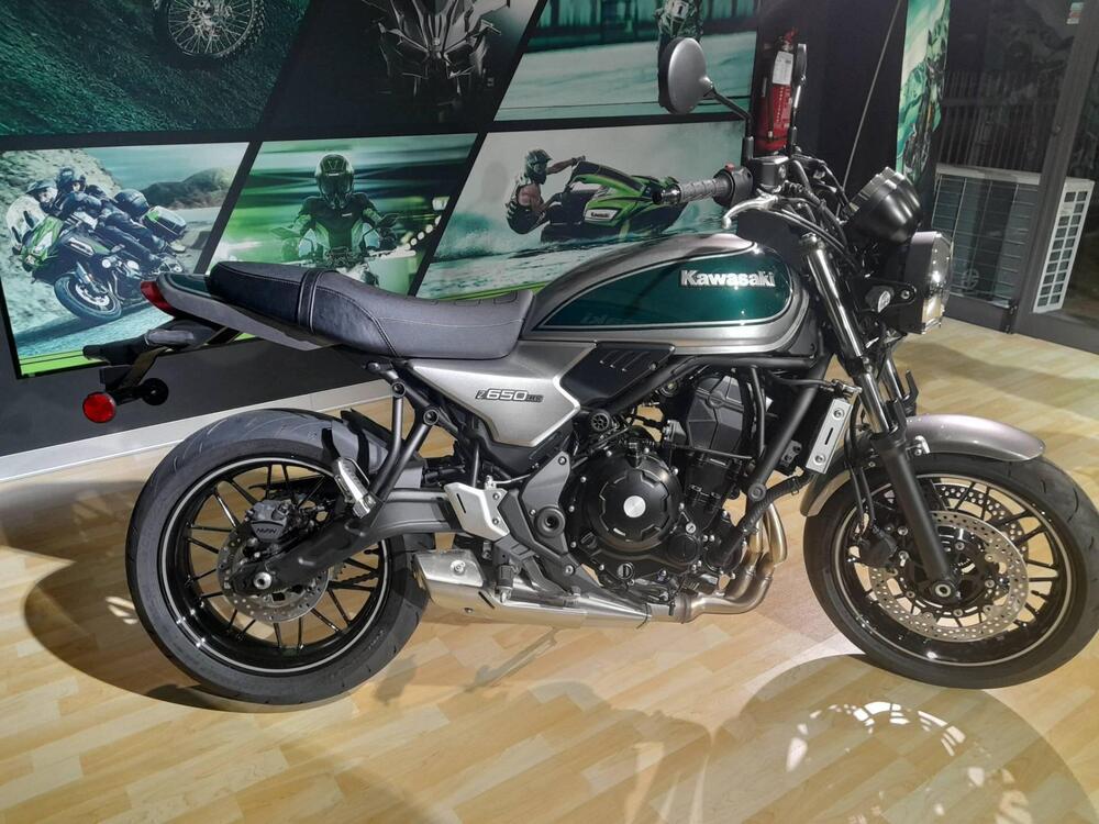 Kawasaki Z 650 RS (2022 - 24)