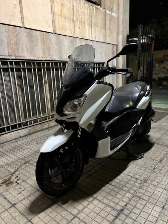 Yamaha X-Max 125 (2010 - 13) (2)