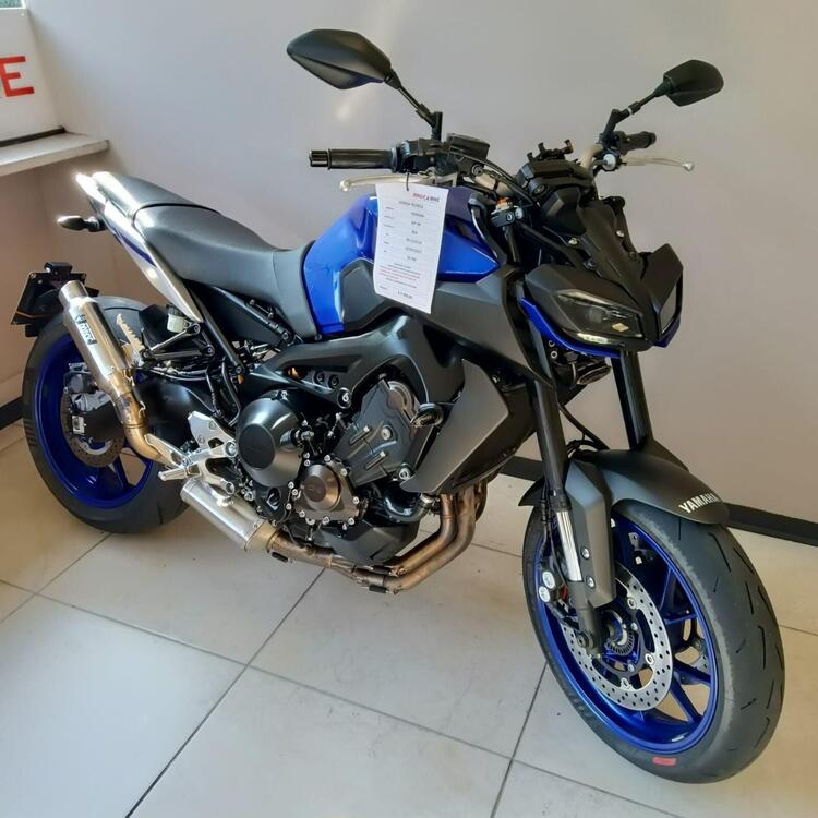 Yamaha MT-09 (2017 - 20) (2)