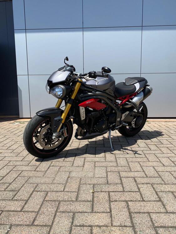 Triumph Speed Triple 1050 R ABS (2016 - 17) (3)