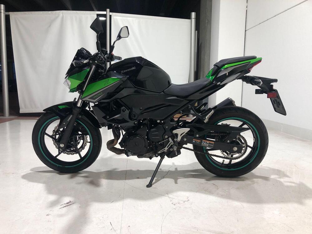 Kawasaki Z 400 (2023) (4)