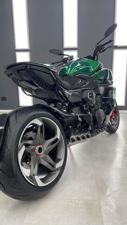 Ducati Diavel for Bentley (2024) (3)