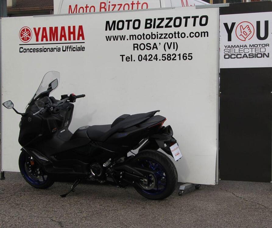 Yamaha T-Max 560 (2022 - 24) (5)