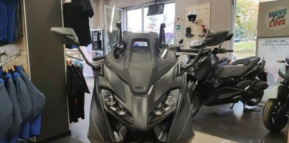 Yamaha T-Max 560 (2022 - 24) (4)