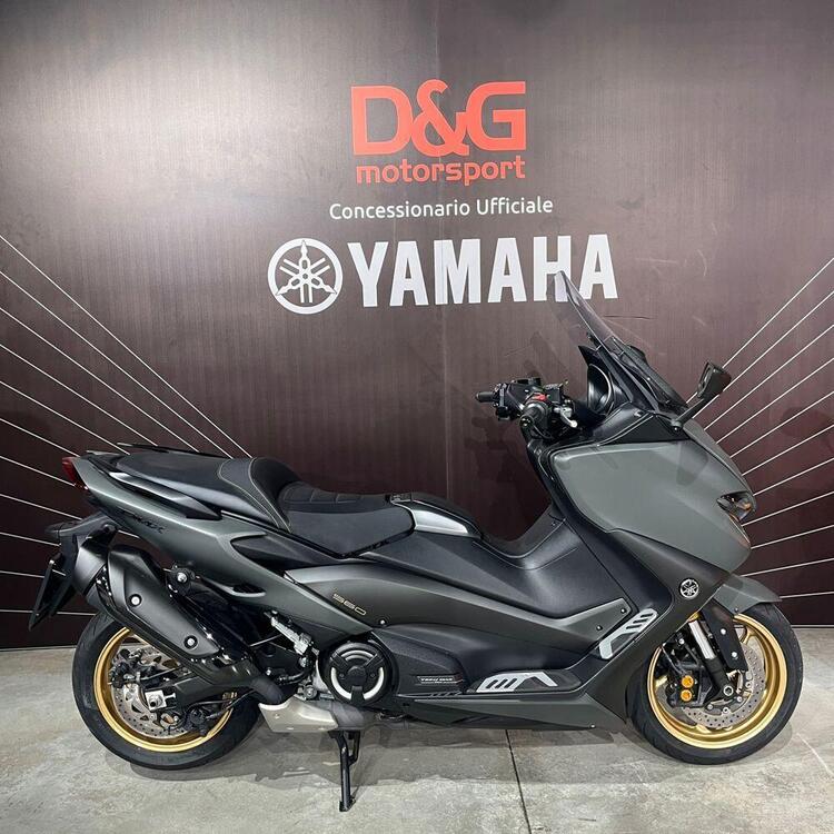 Yamaha T-Max 560 Tech Max (2020) (2)