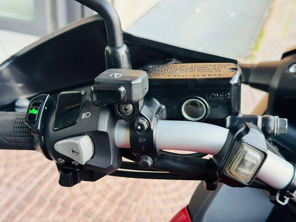 Honda Crossrunner ABS (2015 - 16) (4)