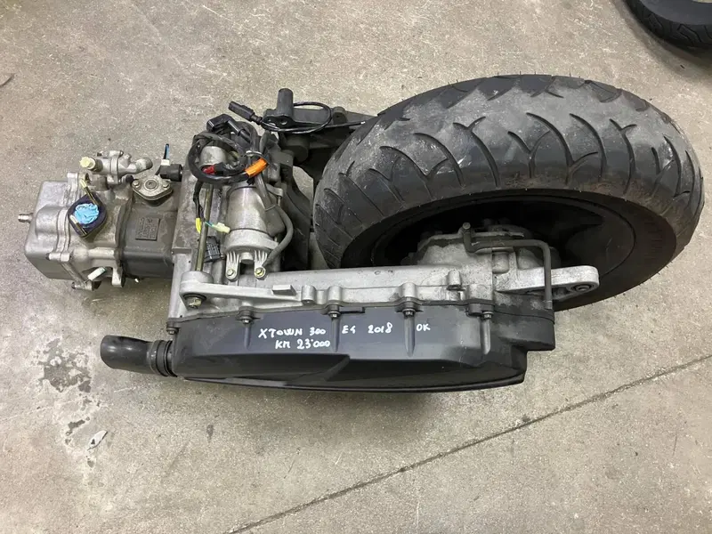 Motore Kymco 300 Xtown Km 23.000 anno 2018 ( euro4
