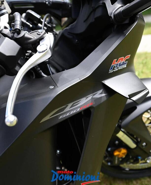 Honda CBR 600 RR (2024) (3)