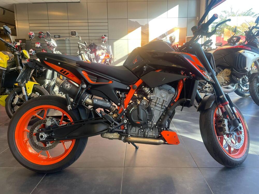 KTM 890 Duke R (2022 - 23)